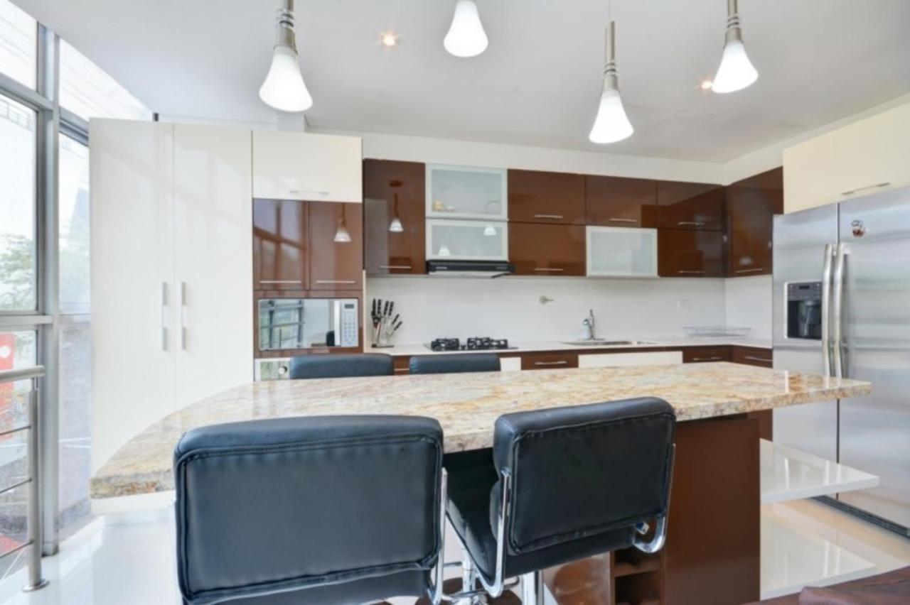 Apartamento Lleras Ac Hot Tub Медельин Экстерьер фото